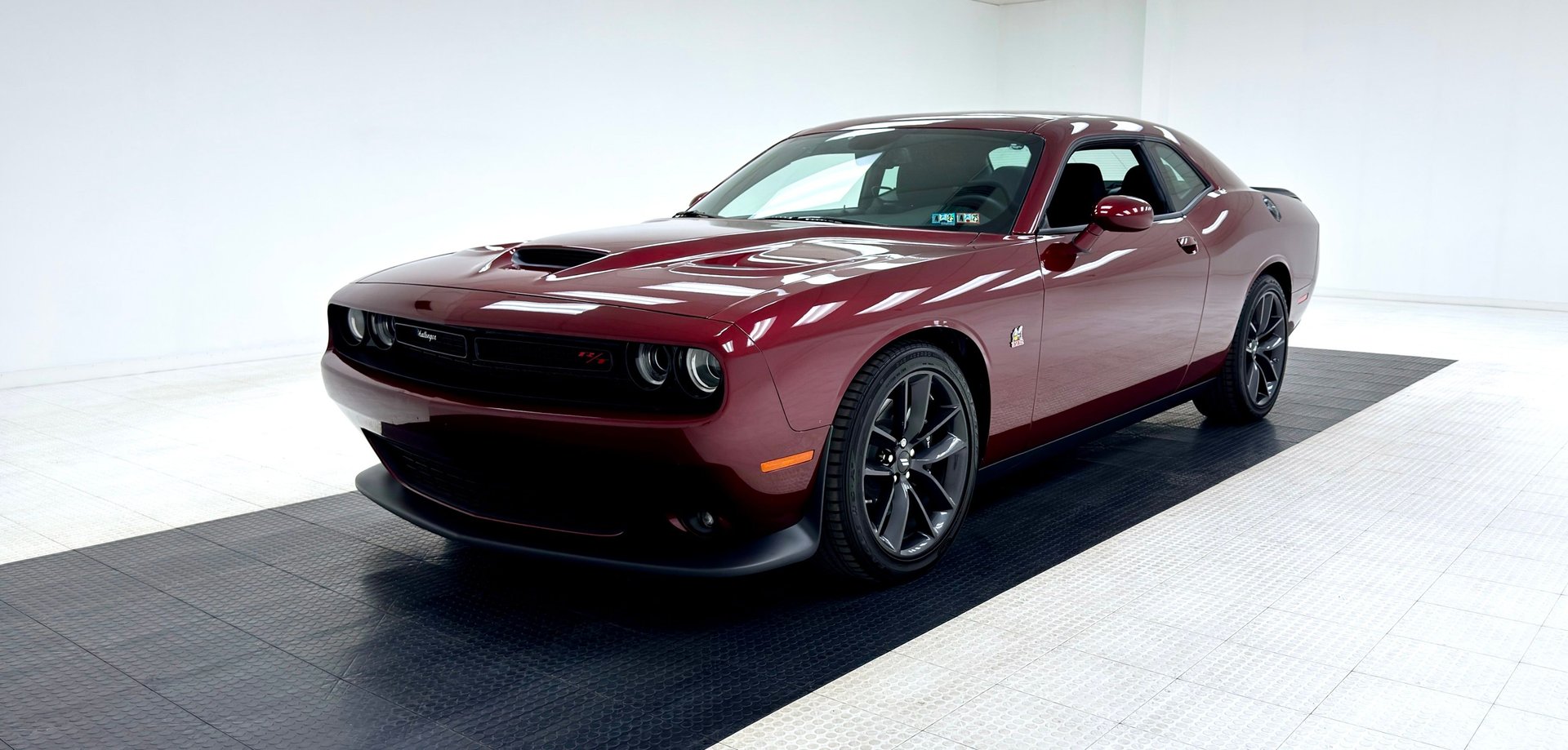 DODGE DODGE CHALLENGER R/T PLUS