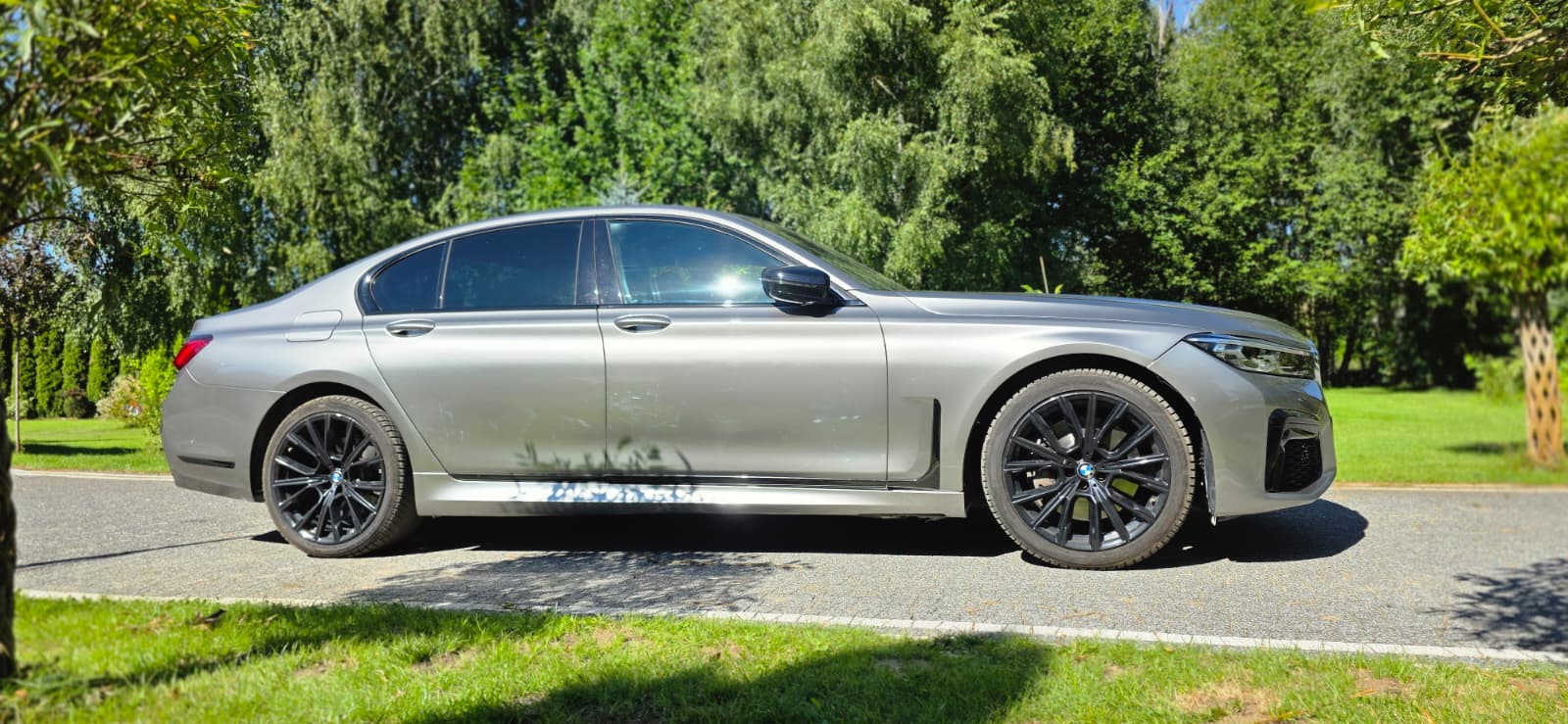 BMW Seria 7 - 745e Plugin Prestige