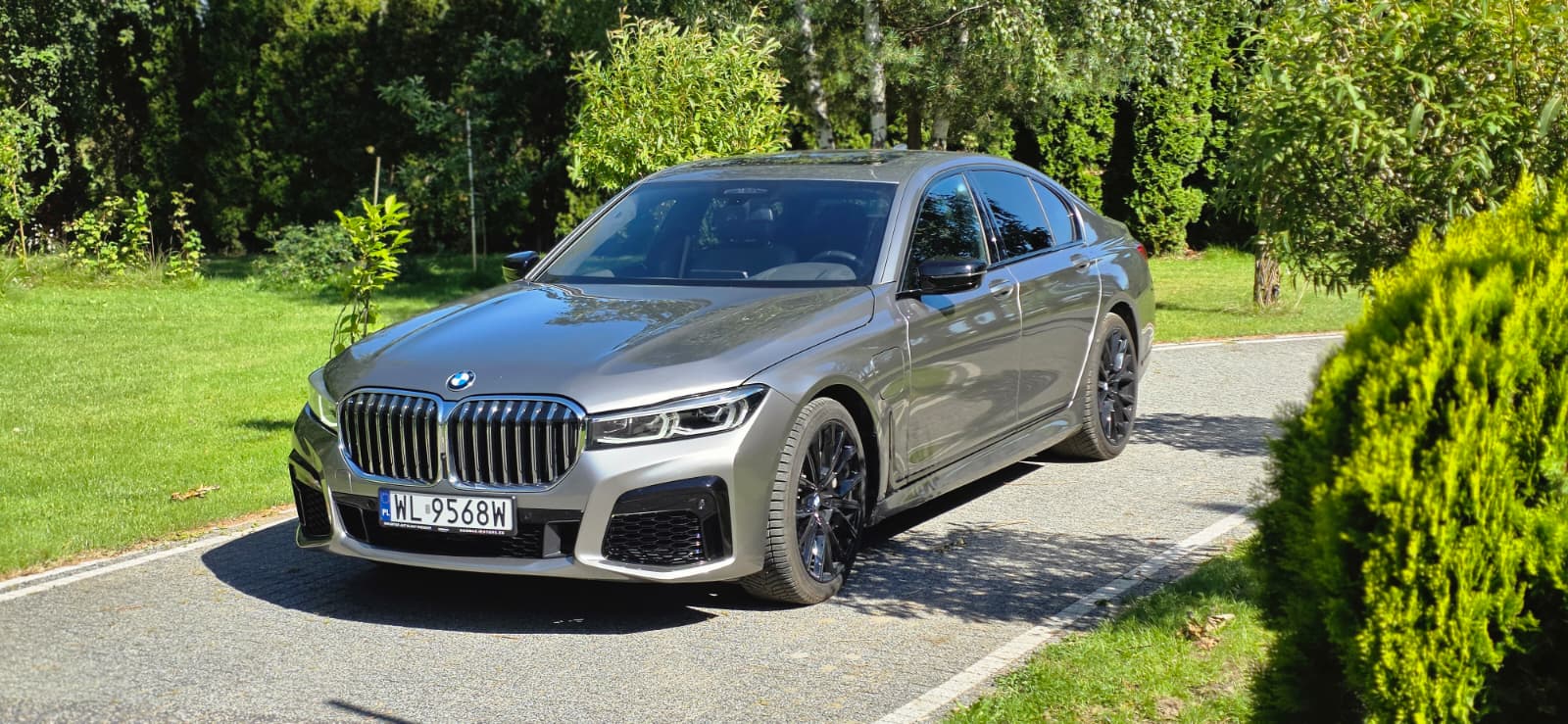 BMW Seria 7 - 745e Plugin Prestige