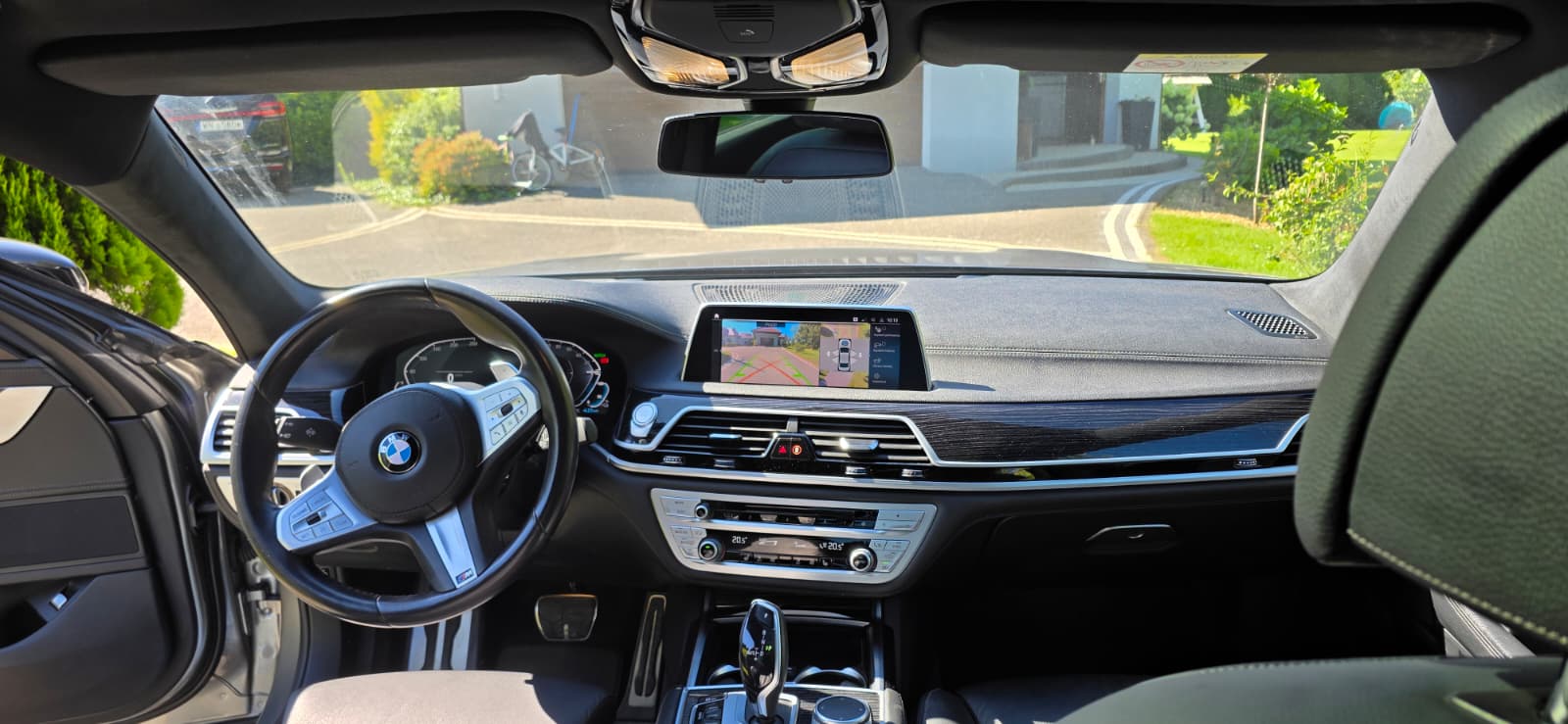 BMW Seria 7 - 745e Plugin Prestige