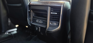 DODGE RAM 1500 LARAMIE V8 4x4 HEMI