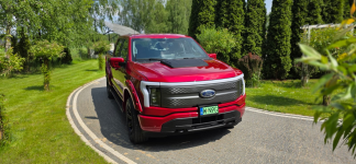 FORD FORD F­150 LIGHTNING XLT