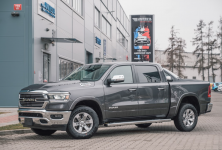 DODGE LARAMIE 4x4 5.7 V8 eTORQUE