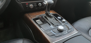 Audi A6 QUATRO LIMOUSINE