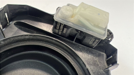 Nakładka gniazda ładowania BMW 7 G11 G12 740e 745e Oryginał numer...