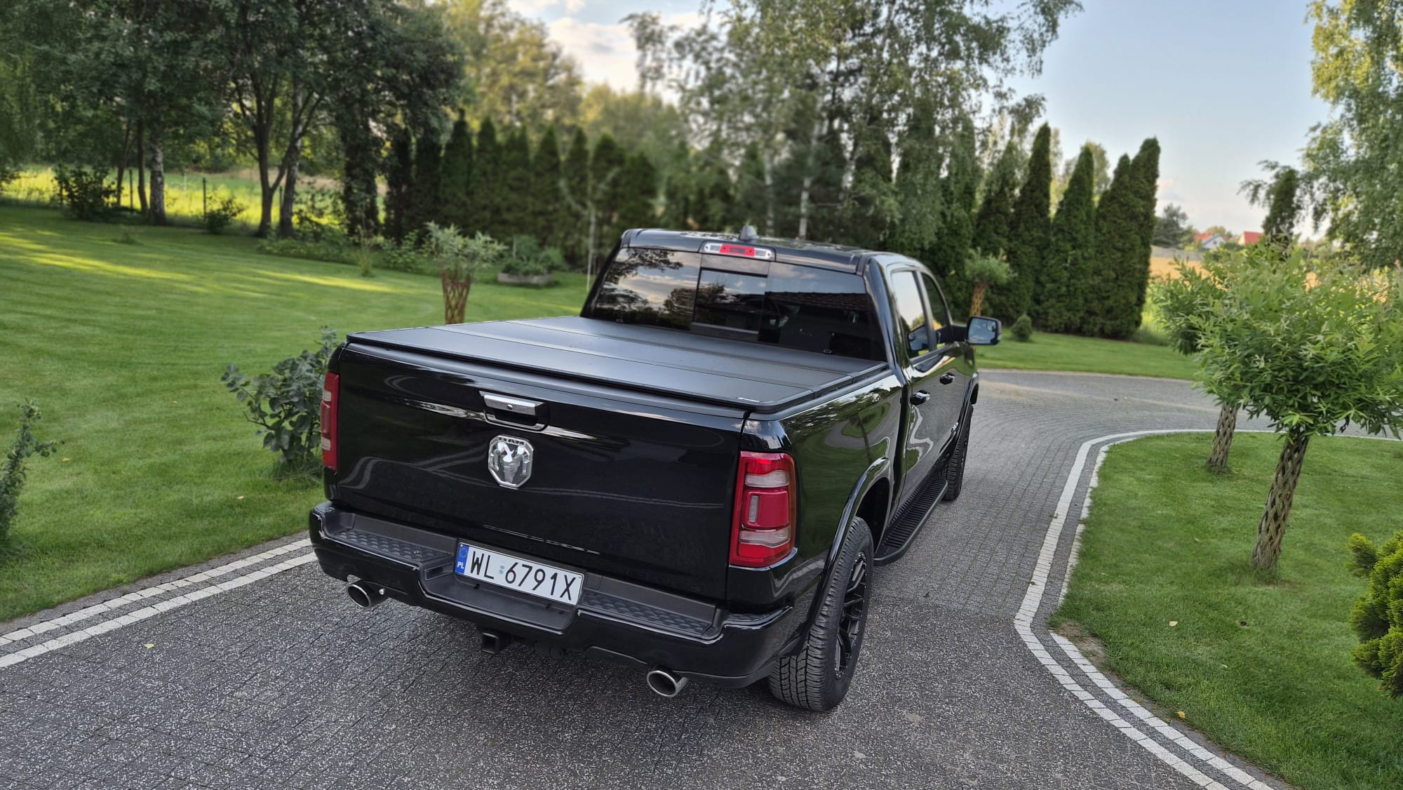 DODGE 1500 LARAMIE Limited 4x4