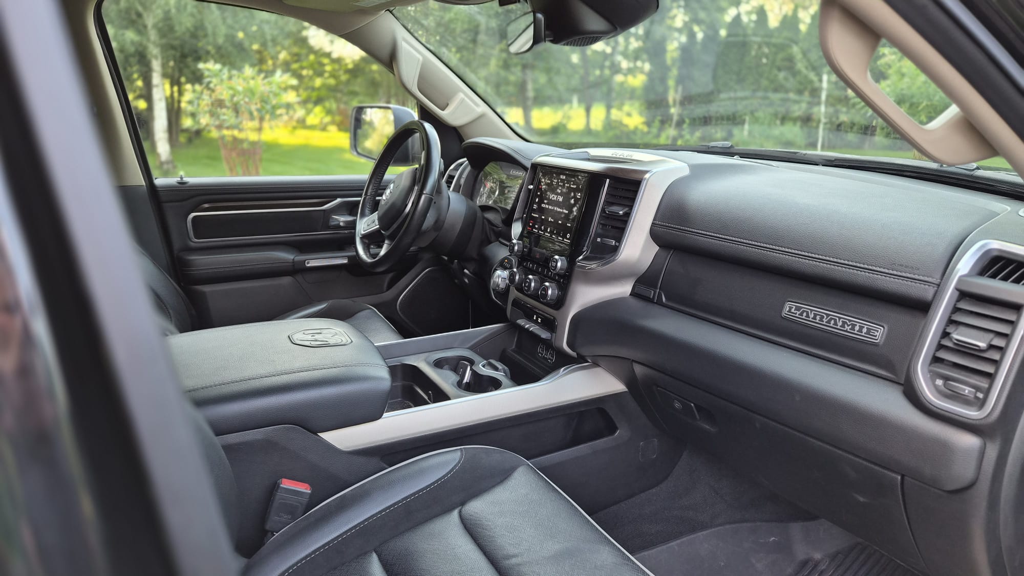 DODGE 1500 LARAMIE Limited 4x4