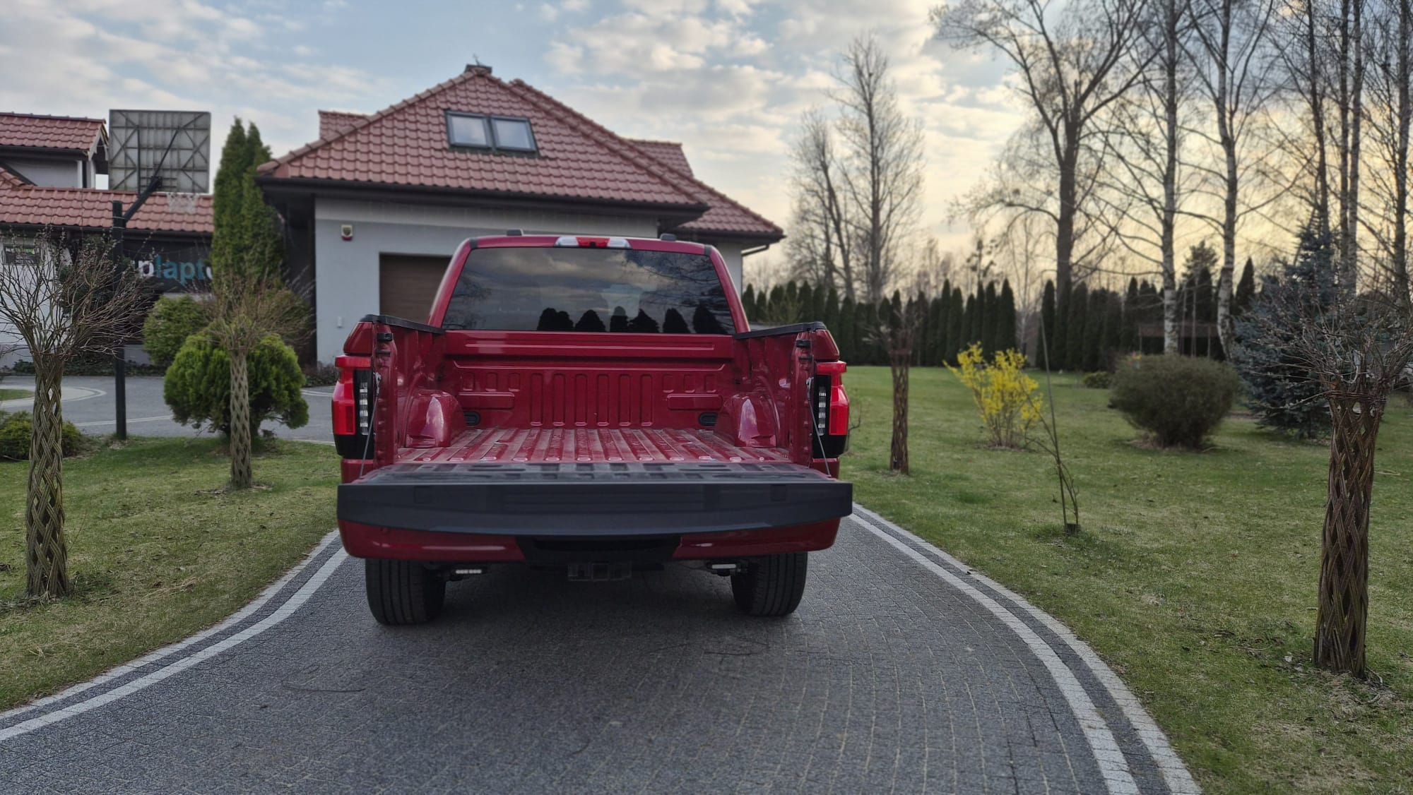 FORD FORD F150 LIGHTNING XLT