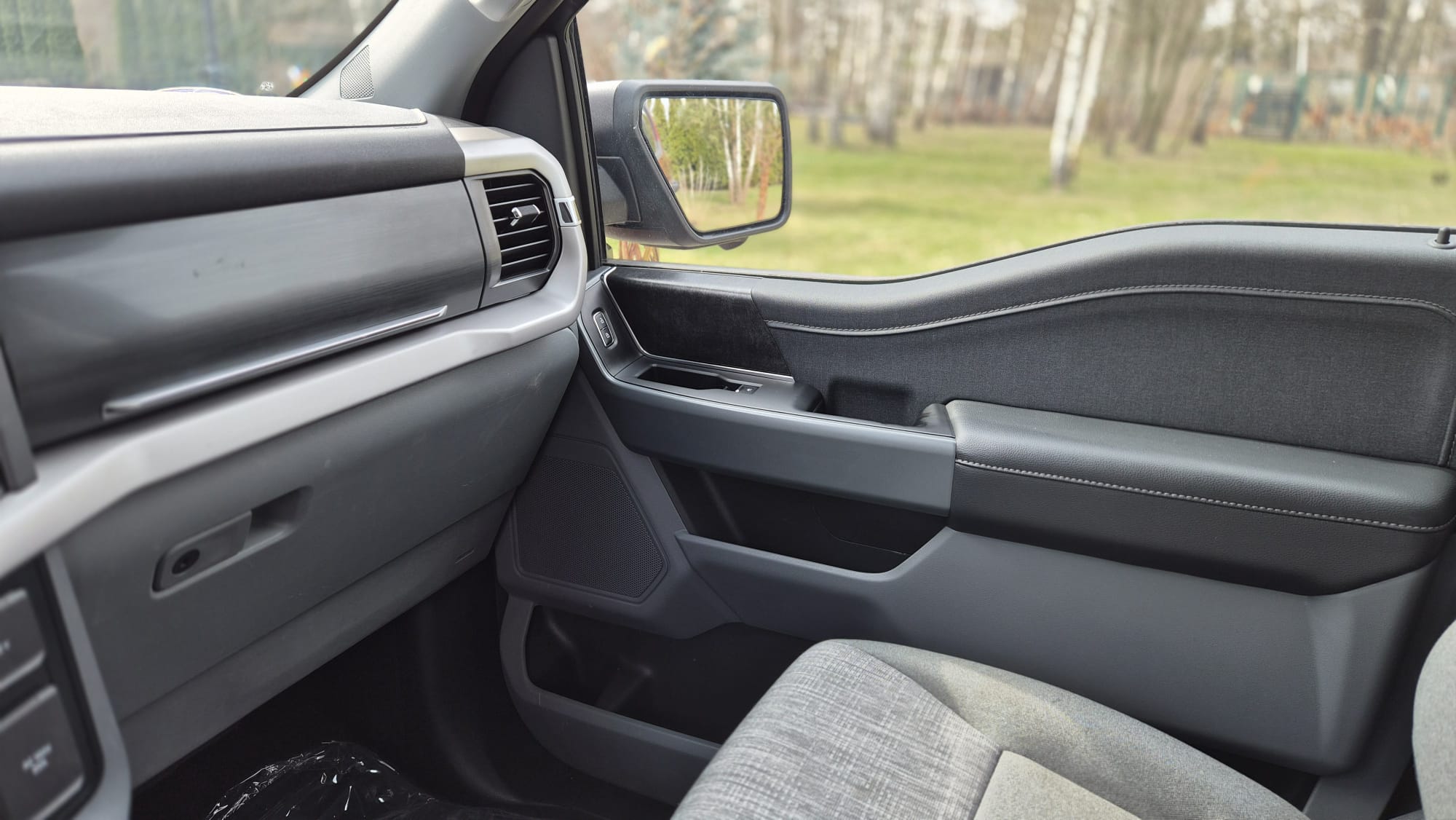 FORD FORD F150 LIGHTNING XLT