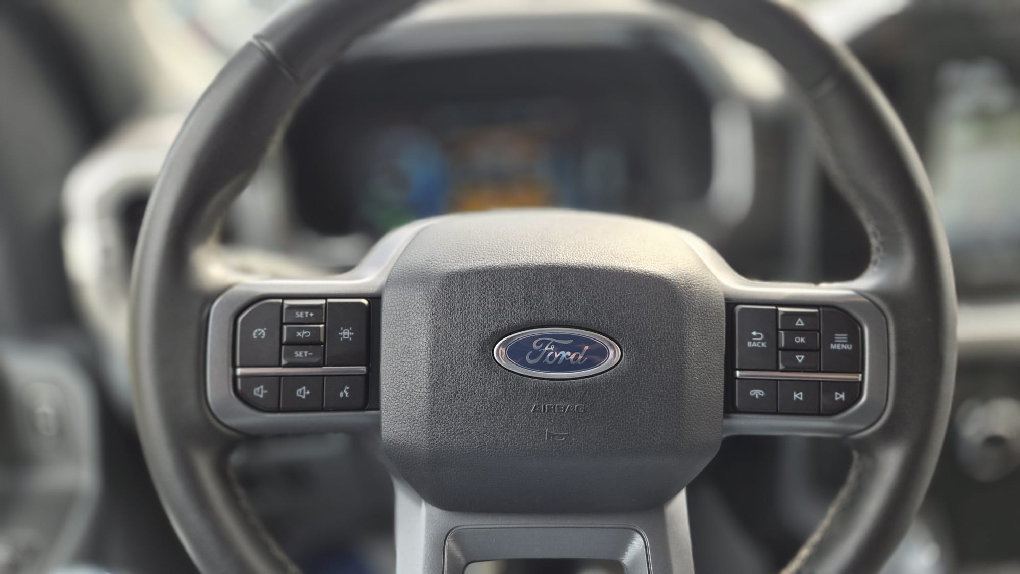 FORD FORD F150 LIGHTNING XLT