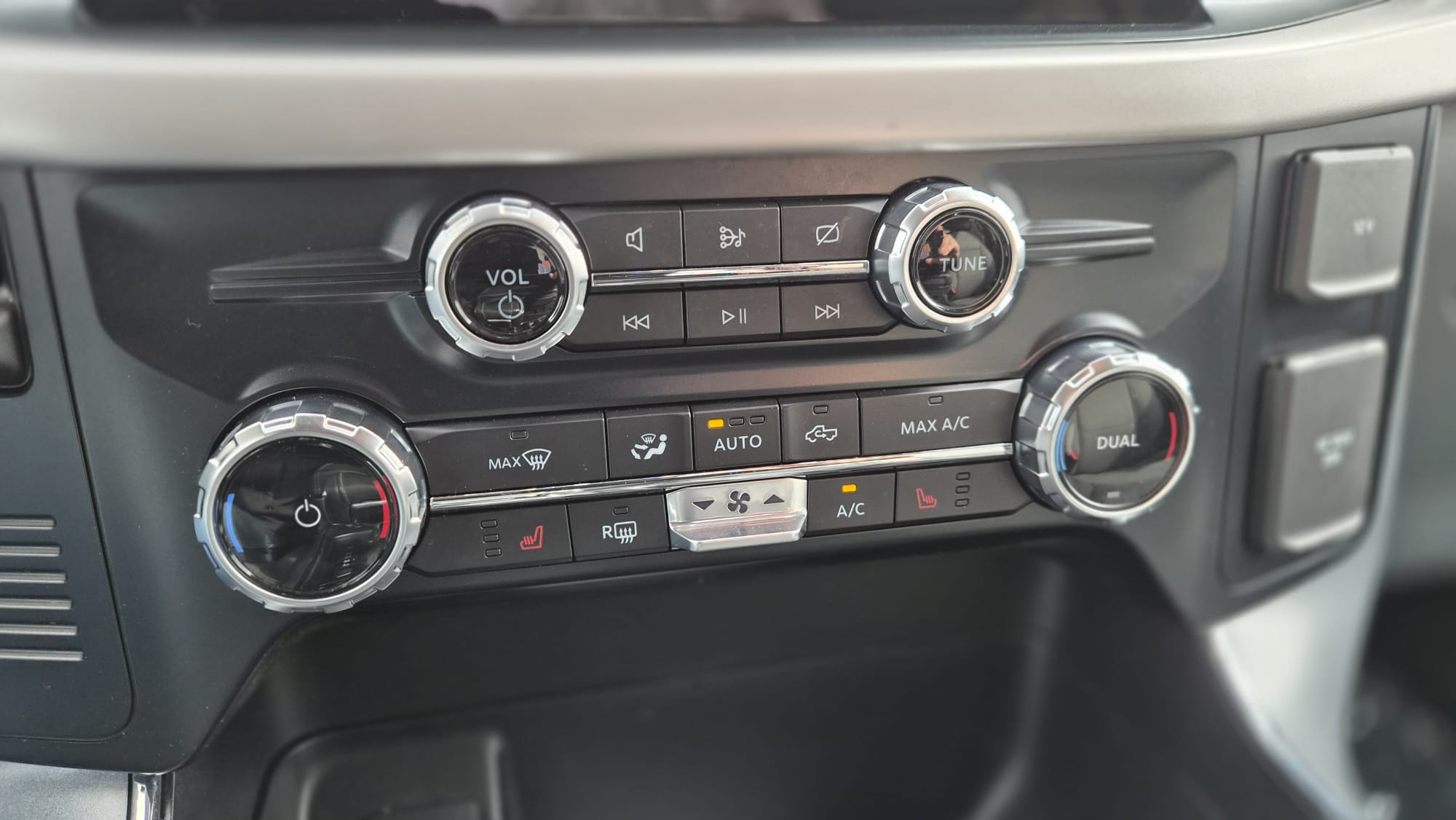 FORD FORD F150 LIGHTNING XLT