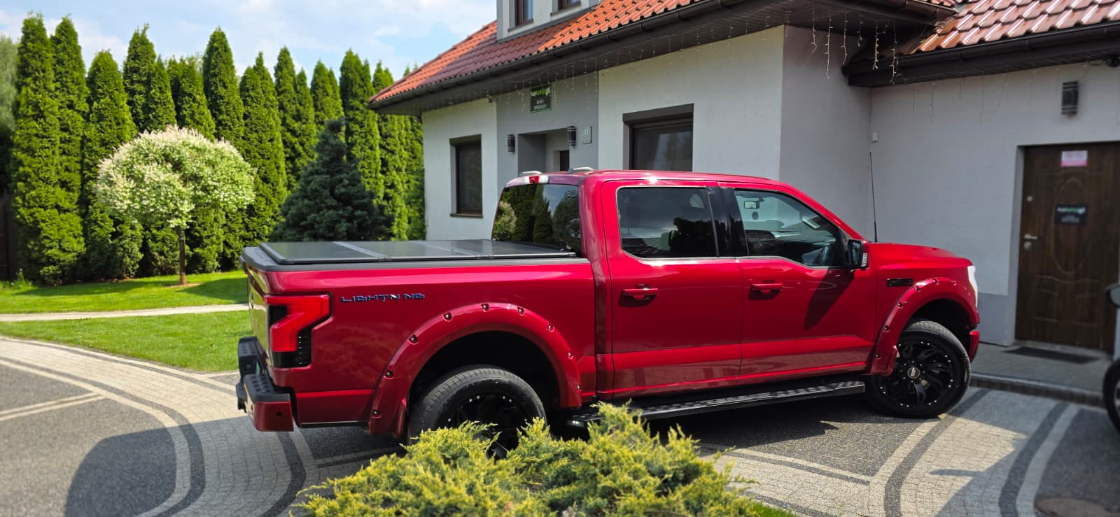 FORD FORD F­150 LIGHTNING XLT
