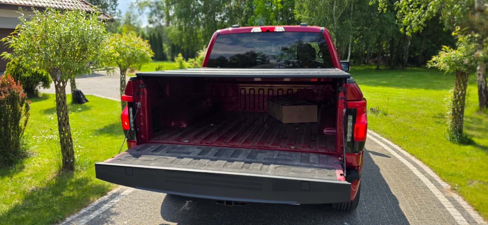 FORD FORD F­150 LIGHTNING XLT