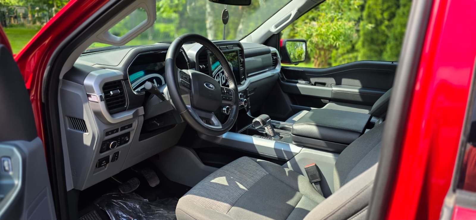 FORD FORD F­150 LIGHTNING XLT