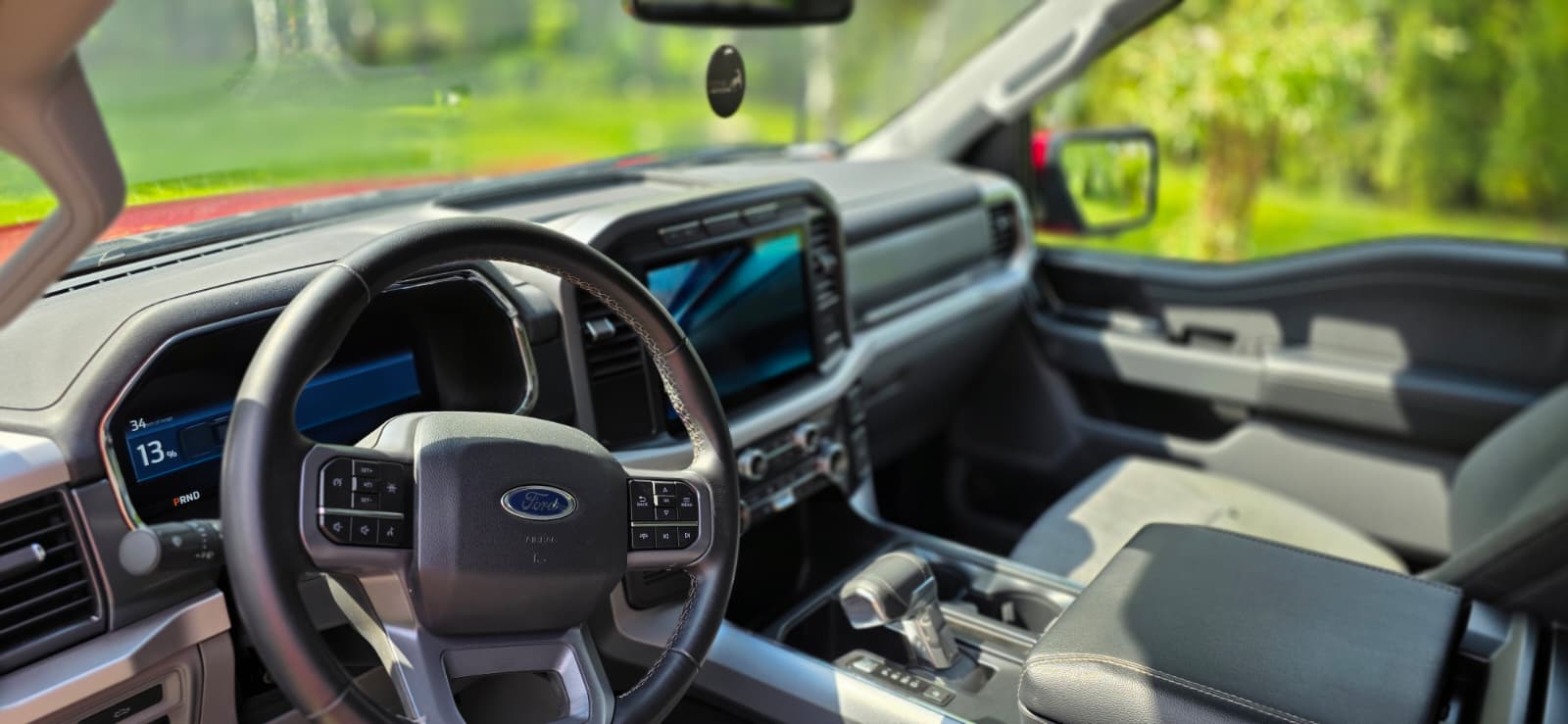 FORD FORD F­150 LIGHTNING XLT