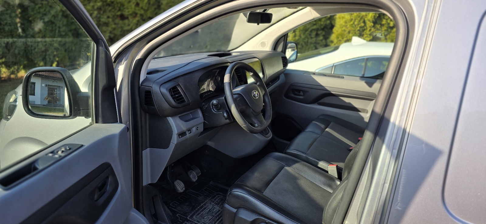 Toyota YARVFEHTMGZ209839