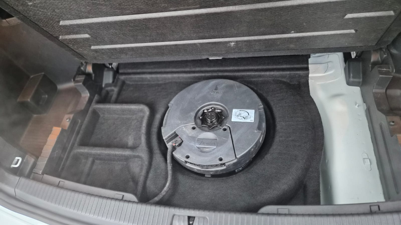 VOLKSWAGEN VOLKSWAGEN ATLAS SE Facelifting