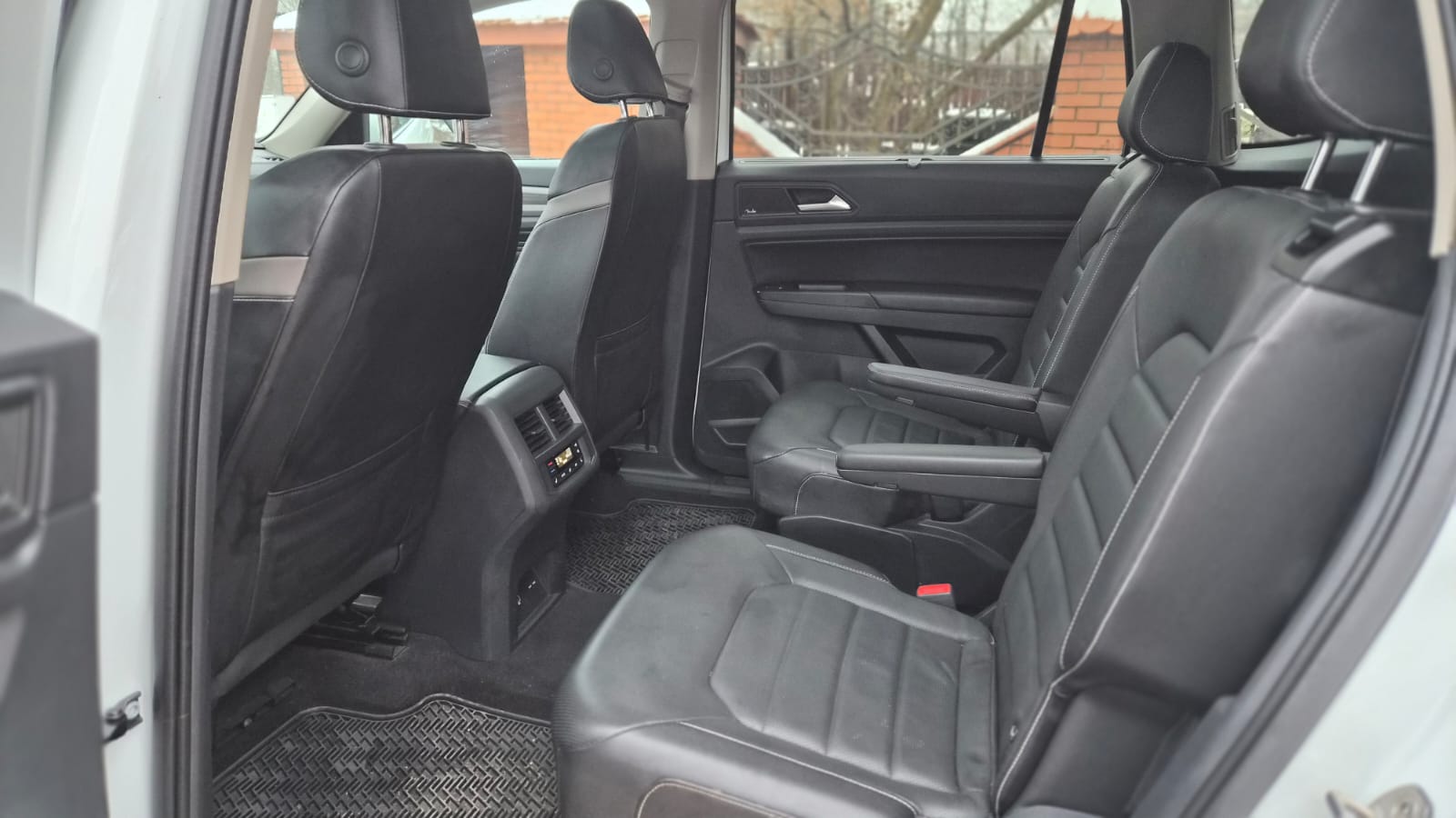 VOLKSWAGEN VOLKSWAGEN ATLAS SE Facelifting