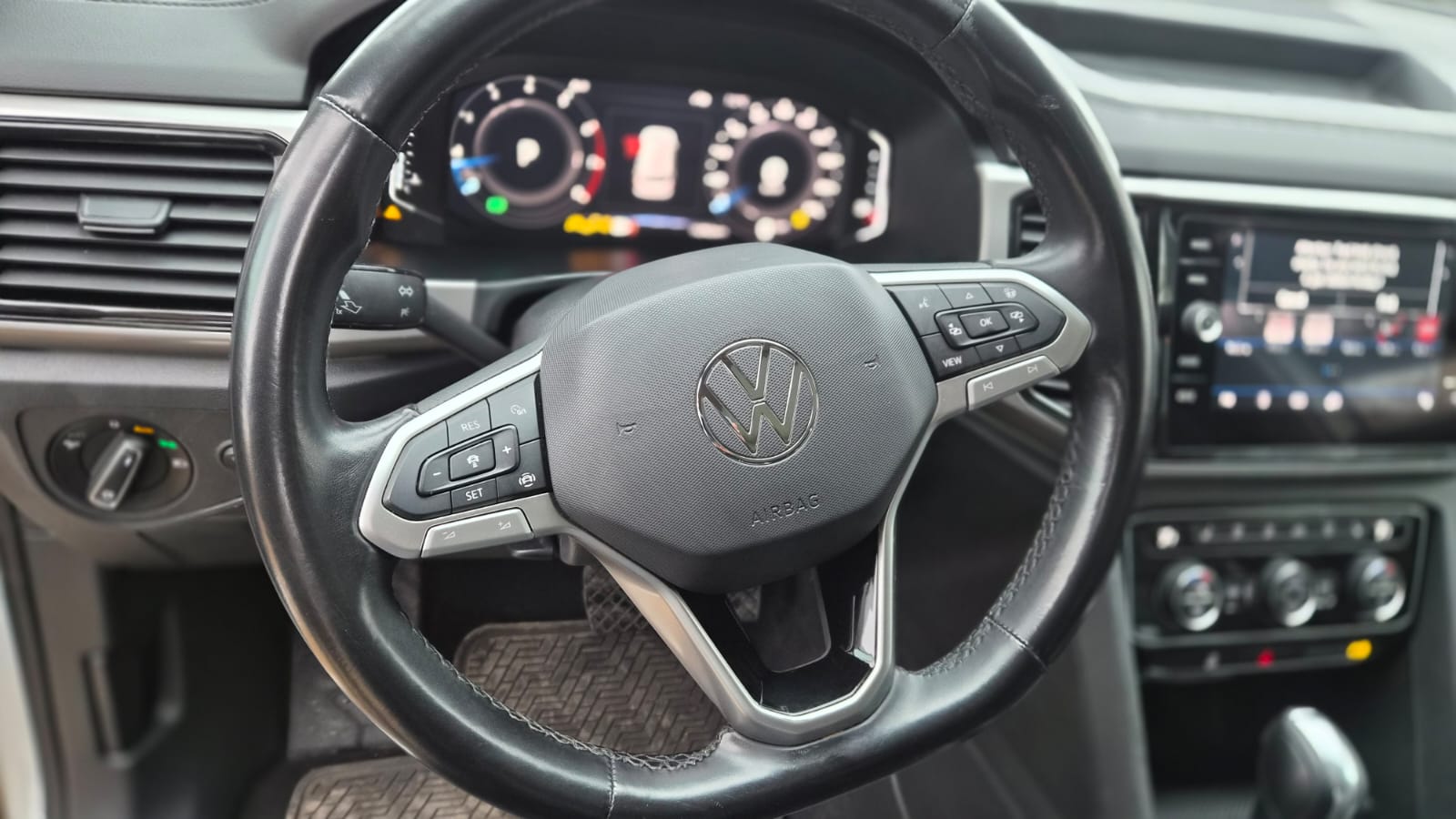 VOLKSWAGEN VOLKSWAGEN ATLAS SE Facelifting