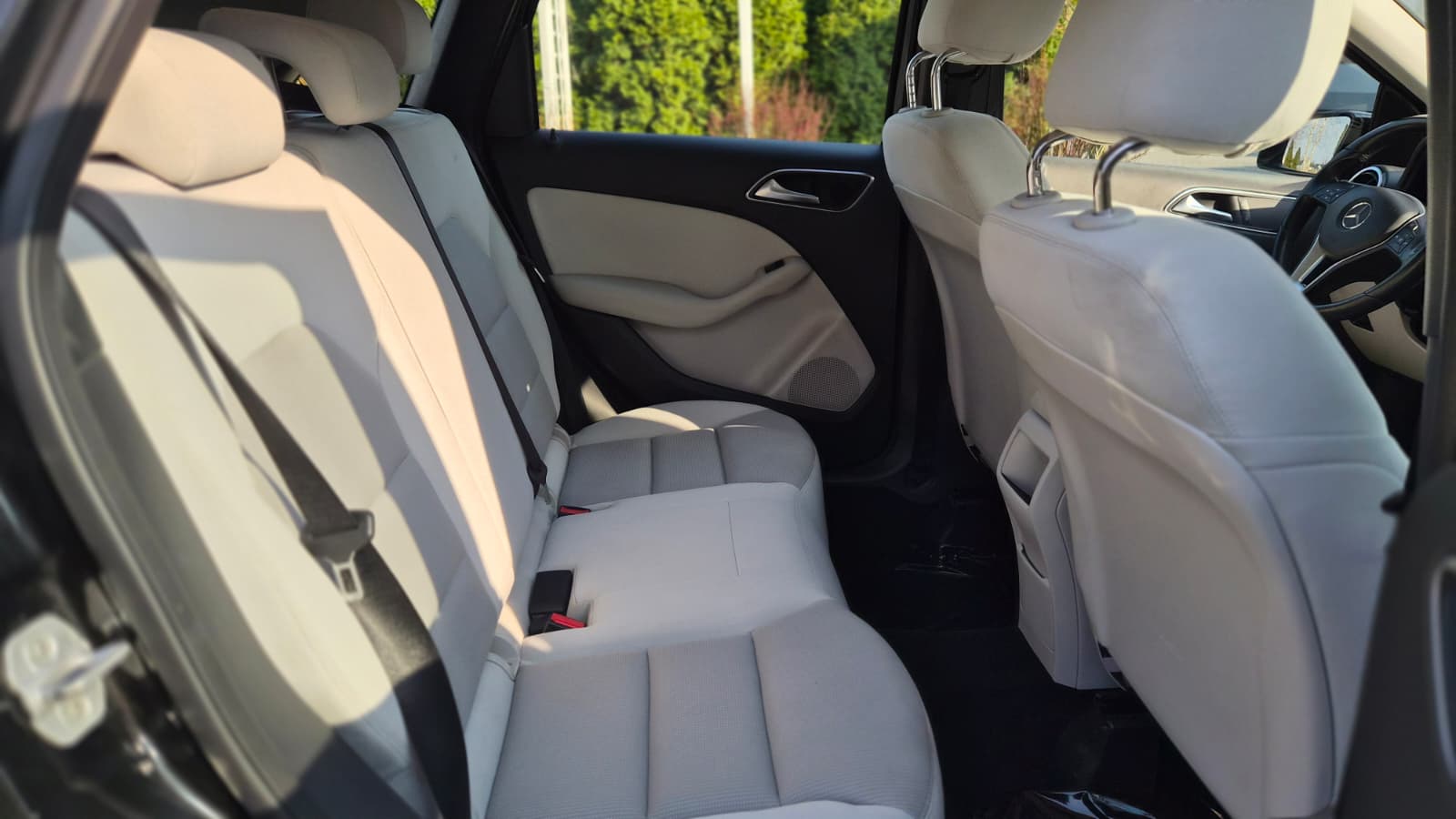 Mercedes B180 Premium 4x2