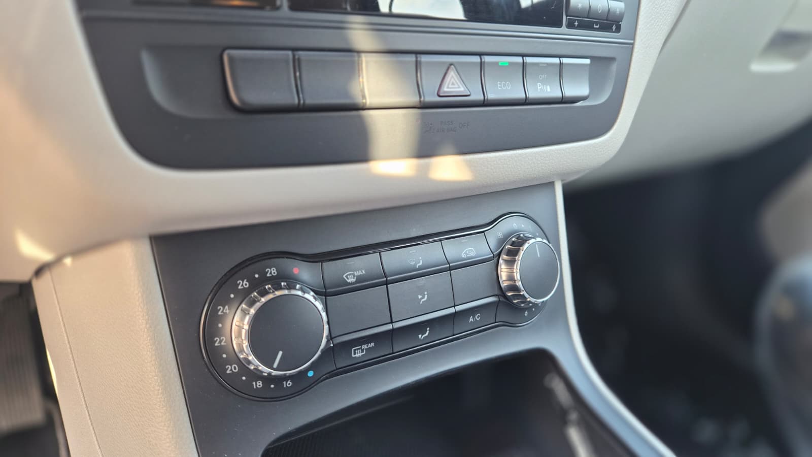 Mercedes B180 Premium 4x2