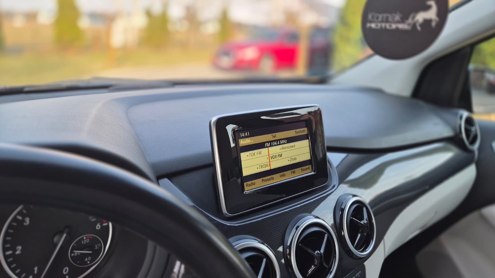 Mercedes B180 Premium 4x2