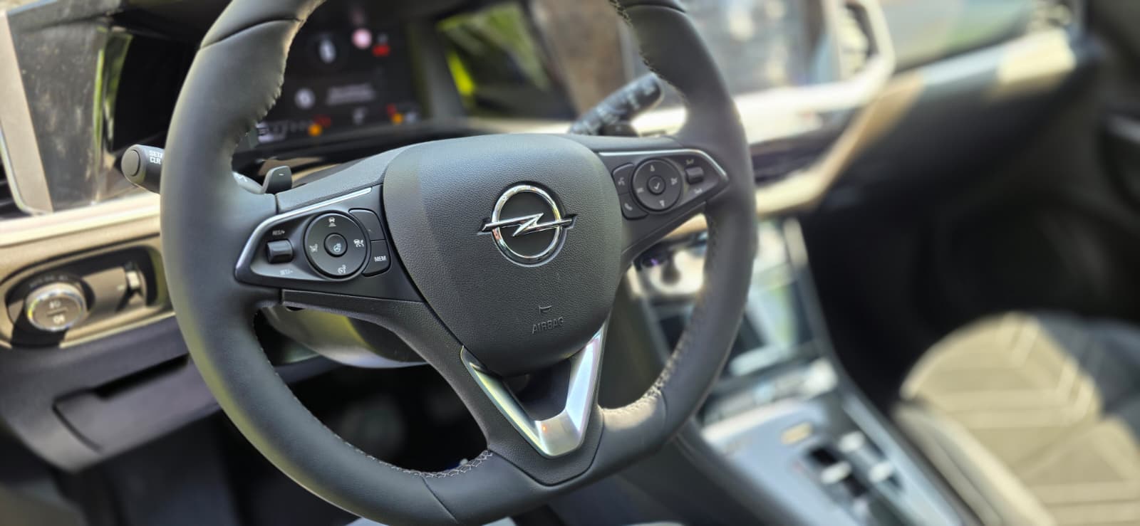 OPEL GRANDLAND X LIFT 2024 Prestige