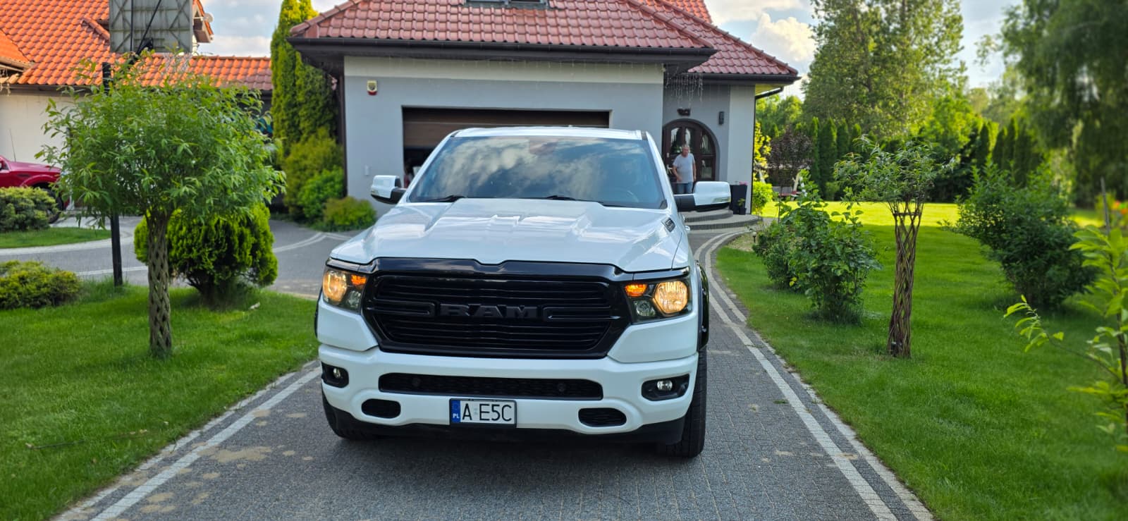 DODGE RAM 1500 Lone Star 5.7 4x4 Duza Kabina