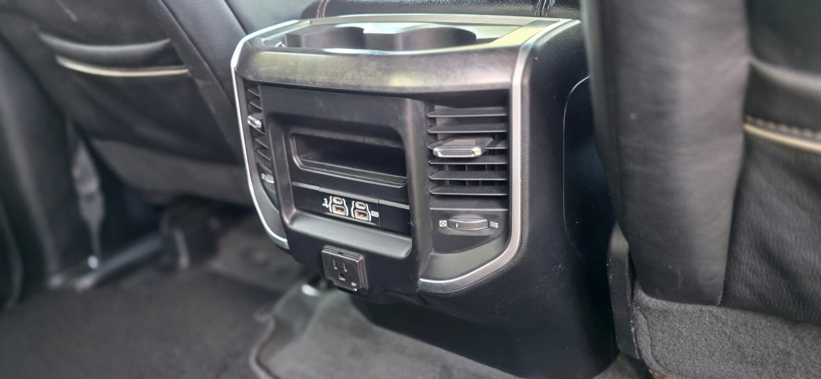 DODGE RAM 1500 Lone Star 5.7 4x4 Duza Kabina