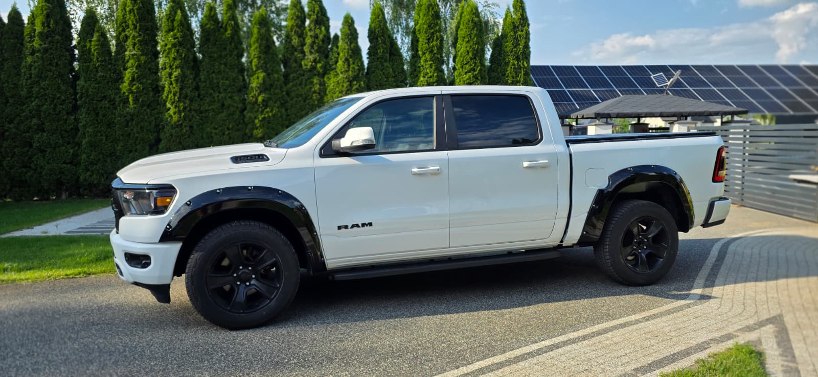DODGE RAM 1500 Lone Star 5.7 4x4 Duza Kabina