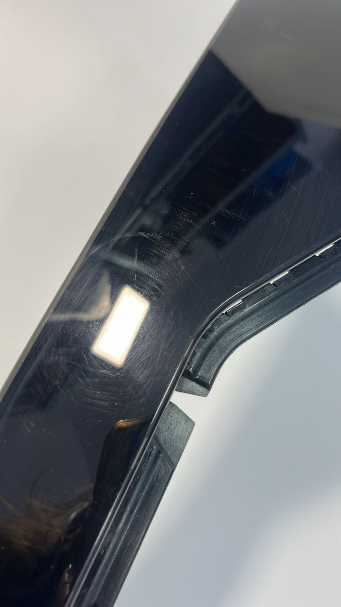 FORD KUGA MK3 III LISTWA SŁUPKA DRZWI LEWY TYŁ EU . Numer kat:...