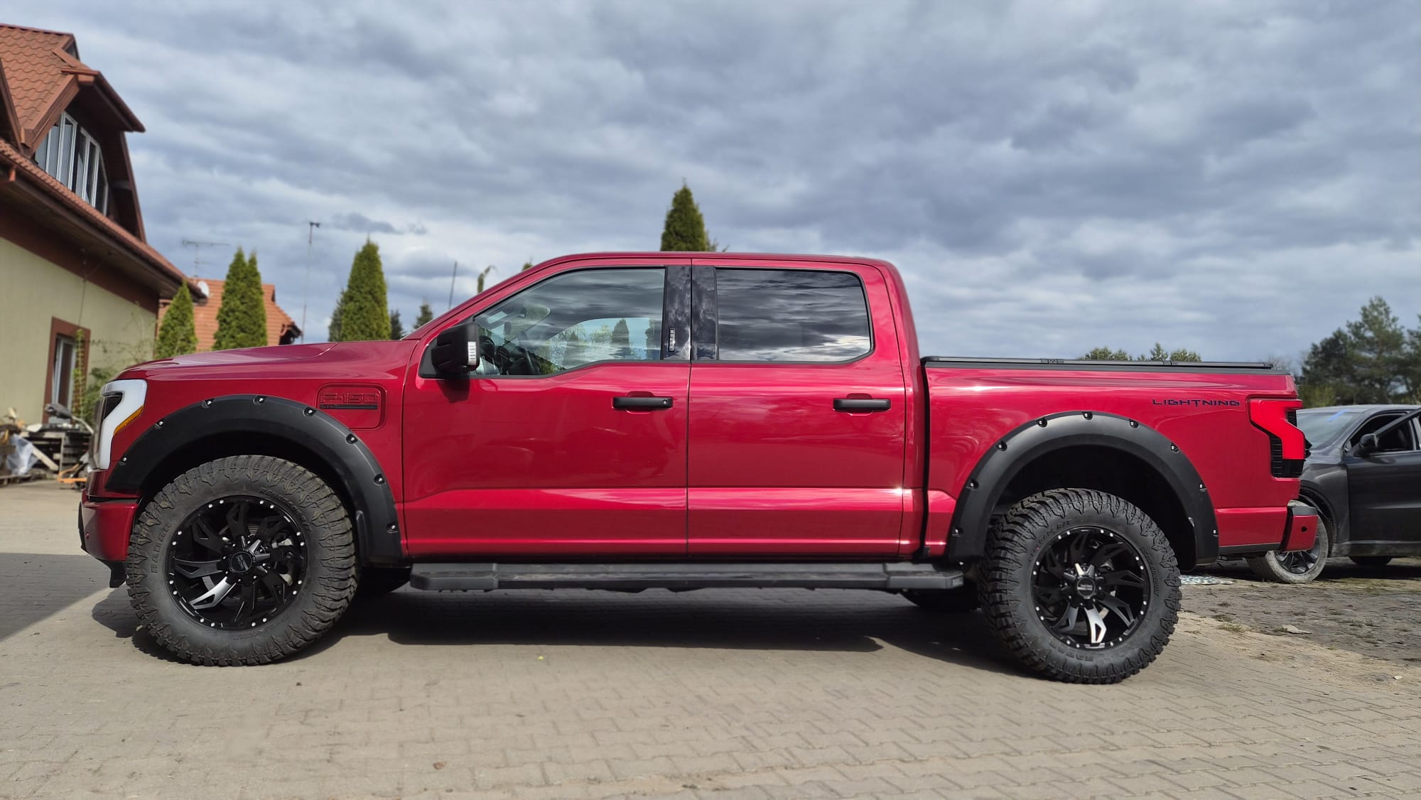 FORD FORD F150 LIGHTNING XLT
